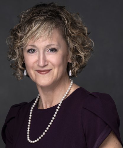 Elizabeth                A.                   Hirz                          